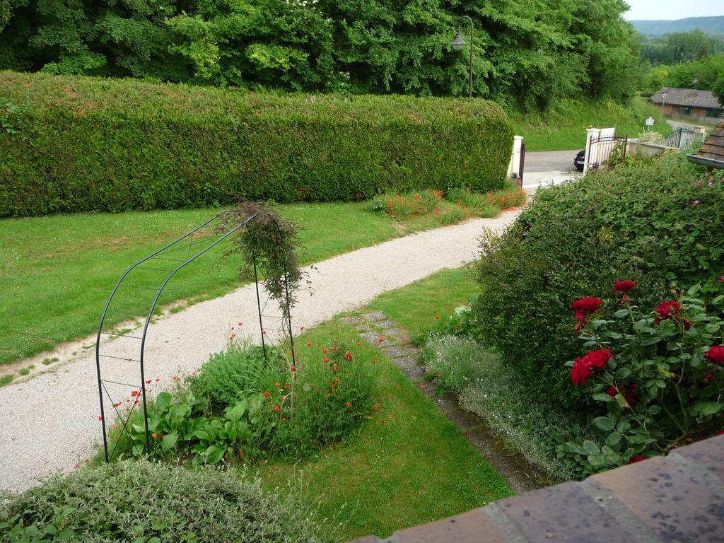 Maison D'Hotes Les Coquelicots Giverny Esterno foto